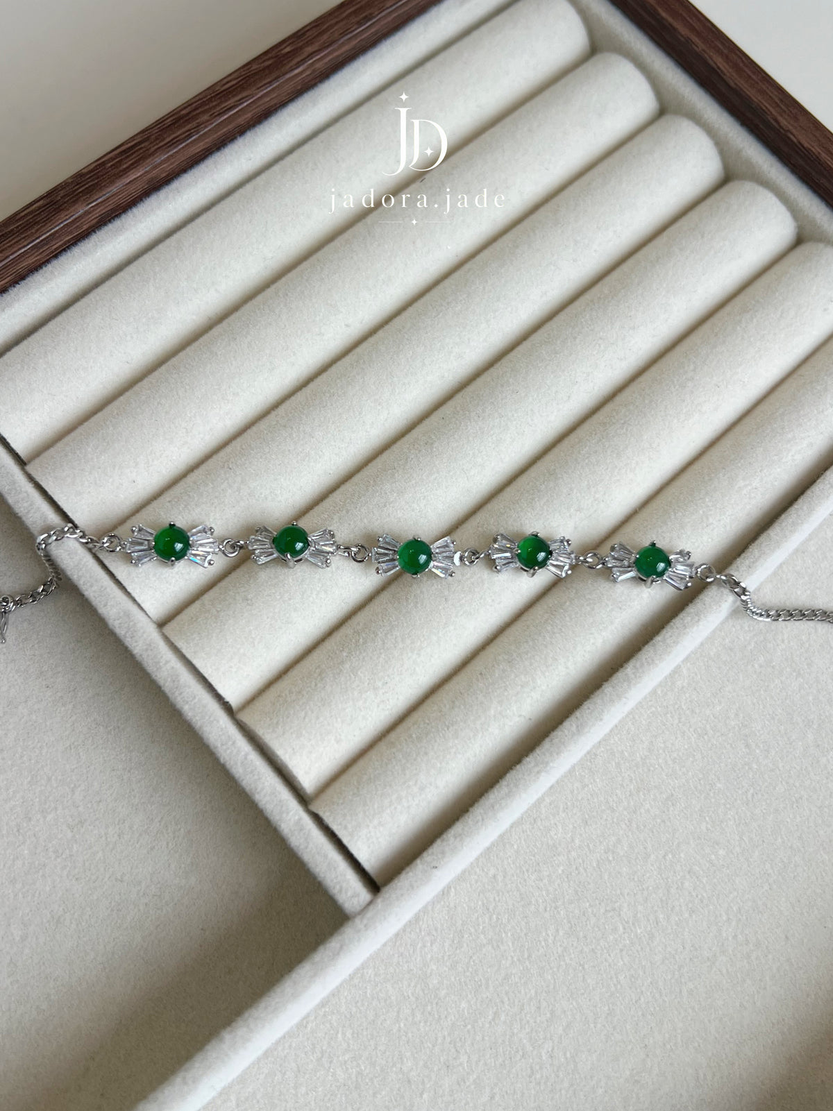 Sweetheart Green Bracelet | 甜心翠绿翡翠手链