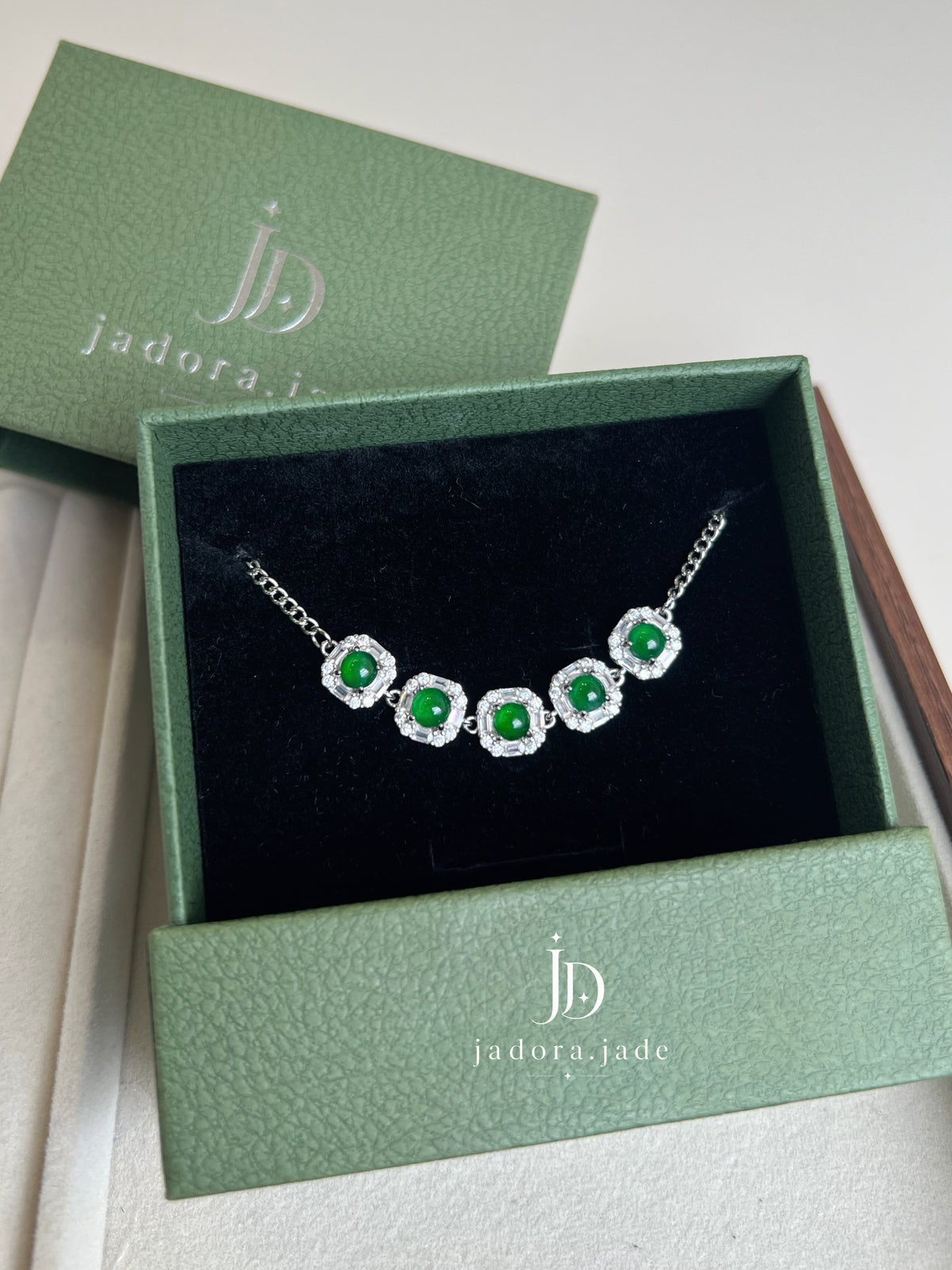 Forest Essence Jade Bracelet | 森之韵翡翠手链