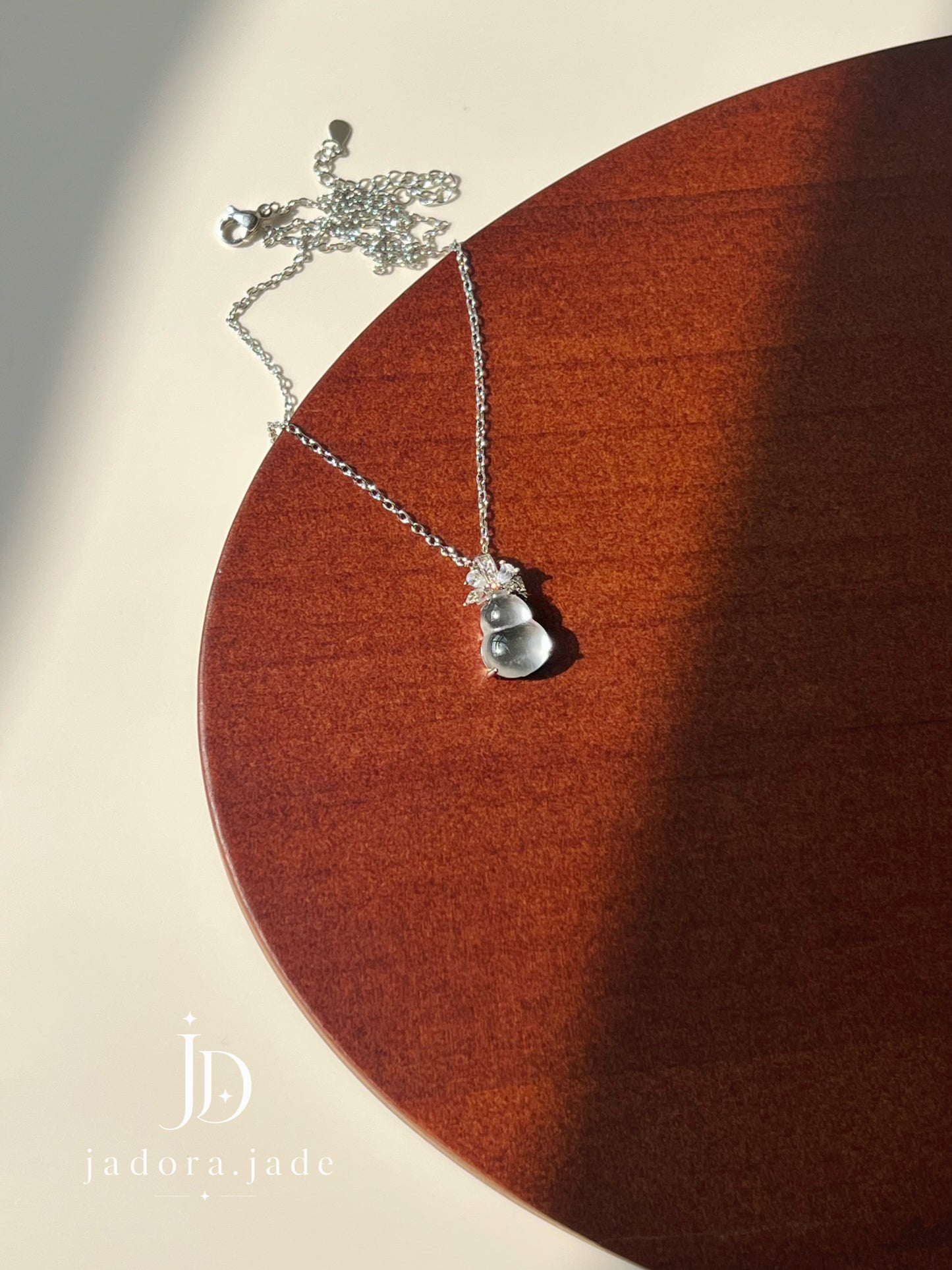 Translucent Hulu Jade Pendant | 水润透葫芦翡翠吊坠