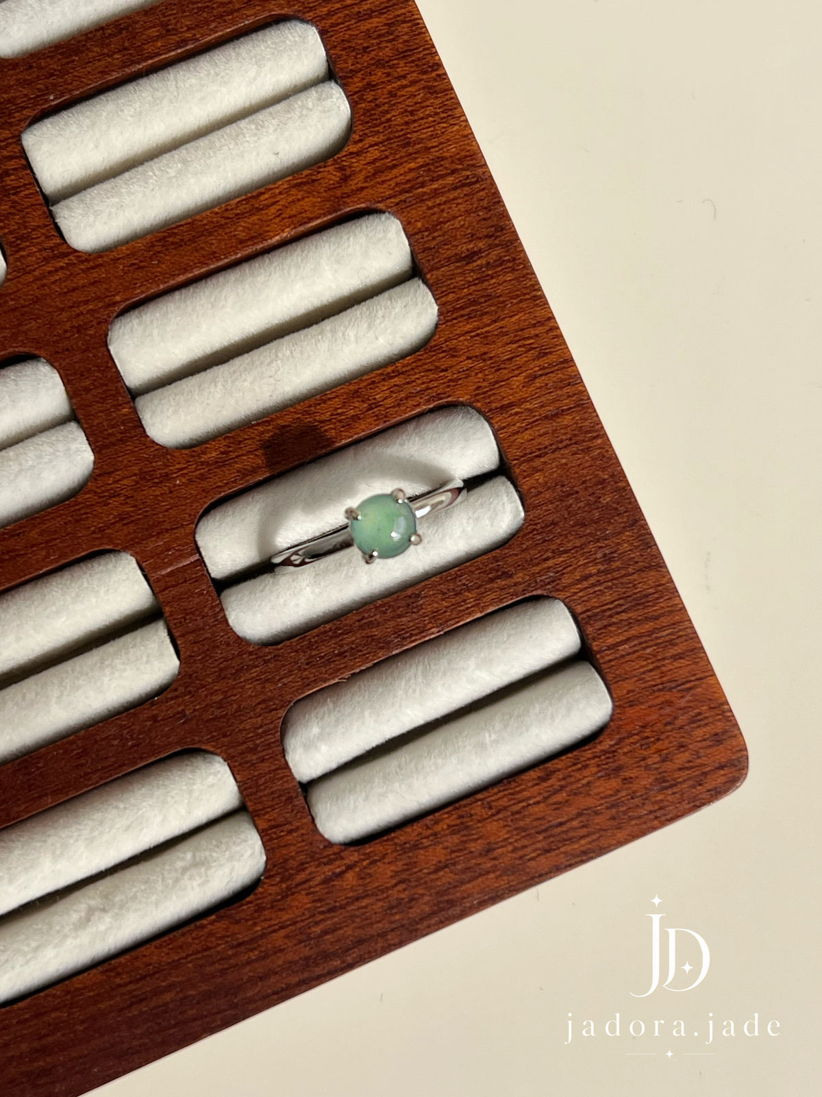 Dreamy Blue Cabochon Ring | 梦幻蓝翡翠蛋面戒指