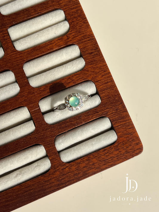 Ethereal Square Cabochon Ring | 空灵方形翡翠蛋面戒指