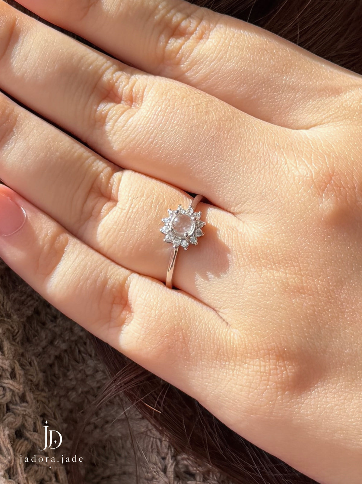 Halo Blossom Clear Jade Ring (NO CERT) | 光环花语冰透翡翠戒指(无证书)