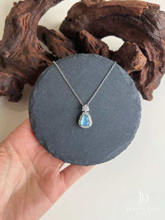 Aquamarine Gourd Crystal Pendant (No Cert)
