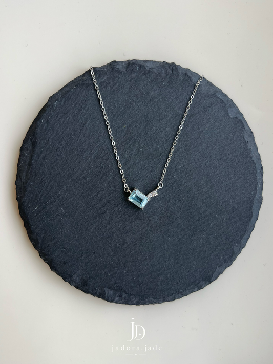 Blue Topaz Prisim