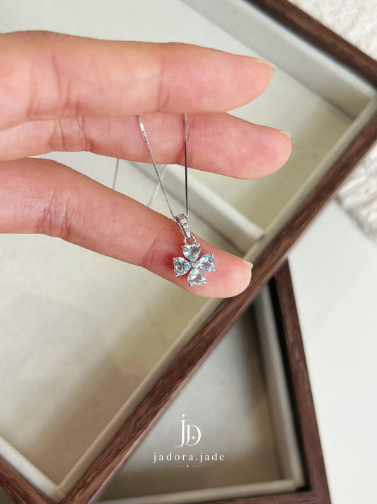 Aquamarine Silver Pendant