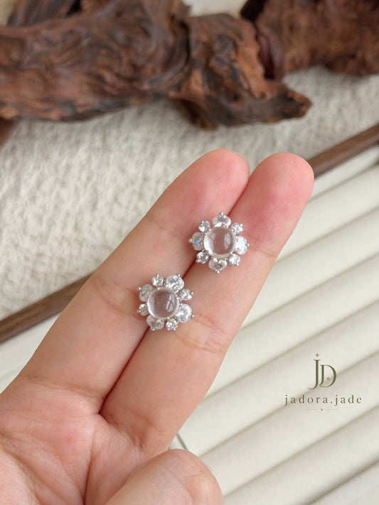 Translucent Frost Rosette Jade Earring | 冰透霜花翡翠耳环