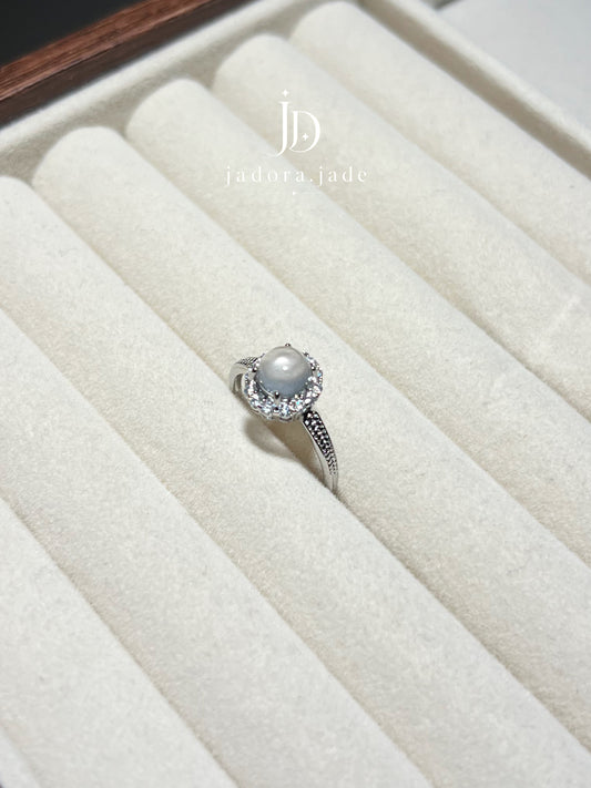 Ethereal Clear Circle Cabochon Ring (NO CERT) | 空灵冰透圆形翡翠蛋面戒指（无证书）