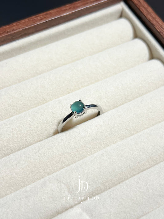Dreamy Blue Cabochon Ring | 梦幻蓝翡翠蛋面戒指