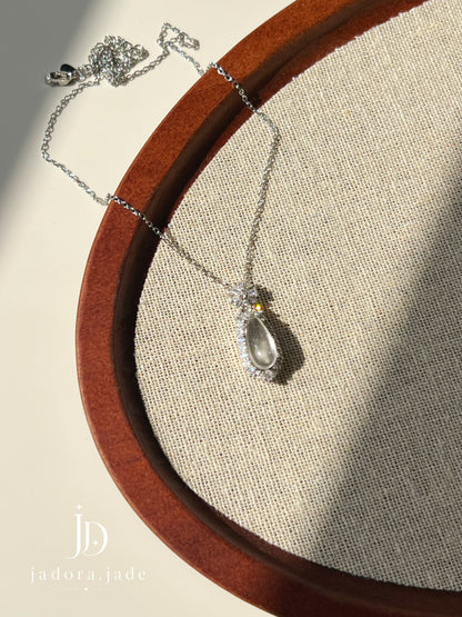 Translucent Dewdrop Pendant | 露光翡翠吊坠