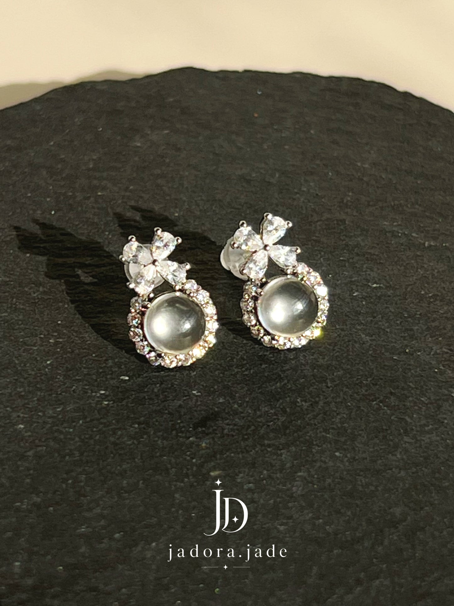 Princess Water Jade (Clear) Earring | 公主水润翡翠（冰透）耳环
