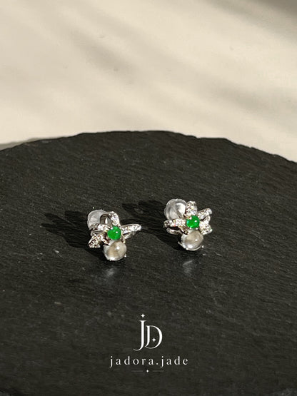 Pearl White with Vivid Green Earring | 珍珠白翠绿翡翠耳环