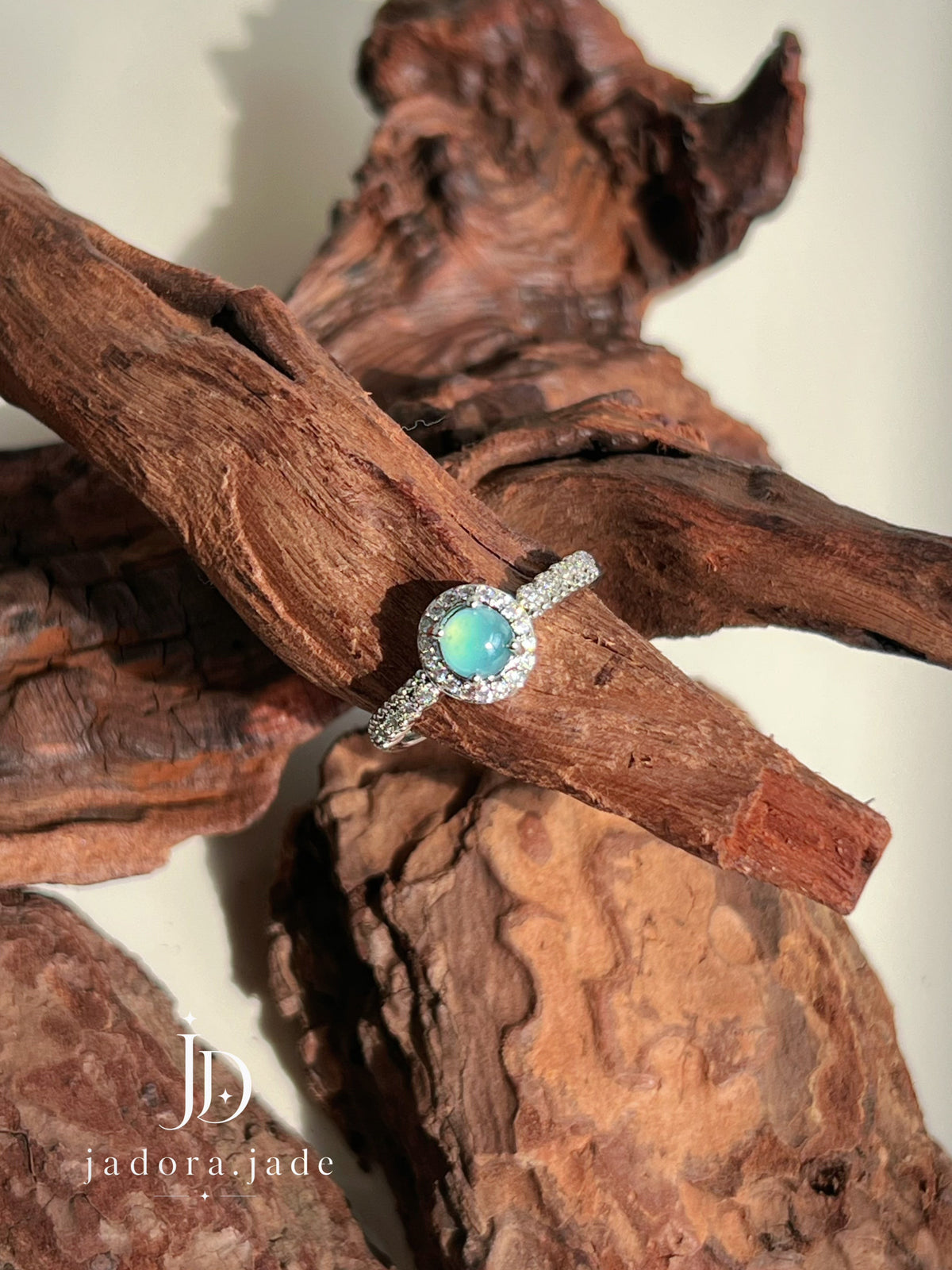 Ethereal Blue Circle Cabochon Ring (NO CERT) | 空灵蓝圆形翡翠蛋面戒指（无证书）