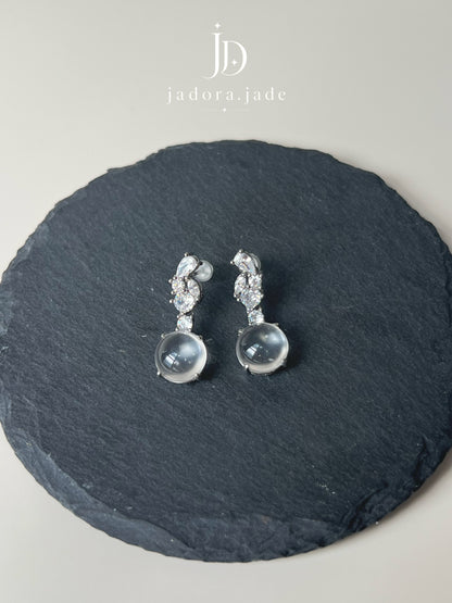Luminous Cabochon Drop Earrings | 流光翡翠蛋面垂坠耳环