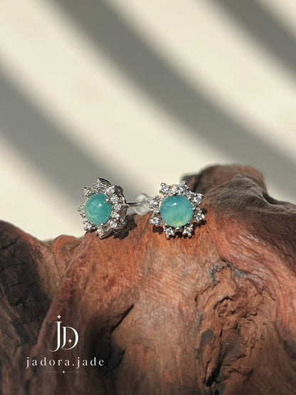 Eight-Petal Bloossom Jade Earring | 八瓣花翡翠耳环