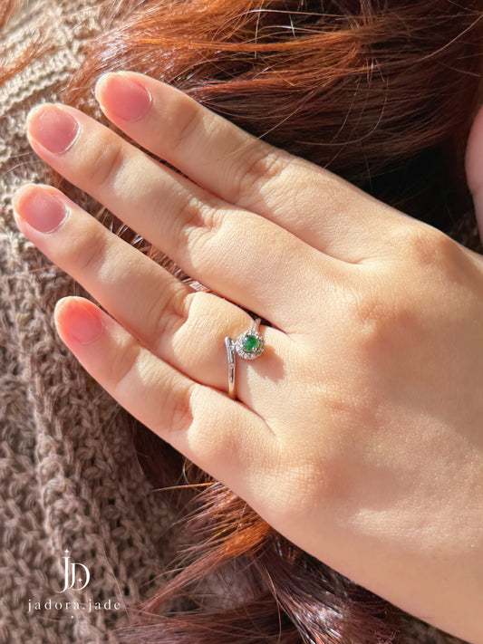 Green Marquise Jade Ring (NO CERT) | 翠绿马眼翡翠戒指（无证书）