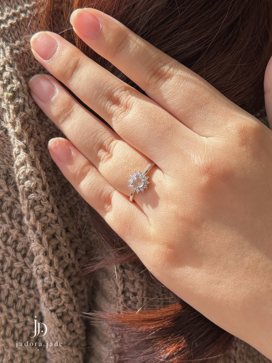 Luminous Petal Clear Jade Ring (NO CERT) | 流光花瓣冰透翡翠戒指（无证书）