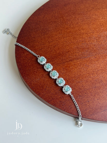 Ocean Essence Jade Bracelet | 海之韵翡翠手链
