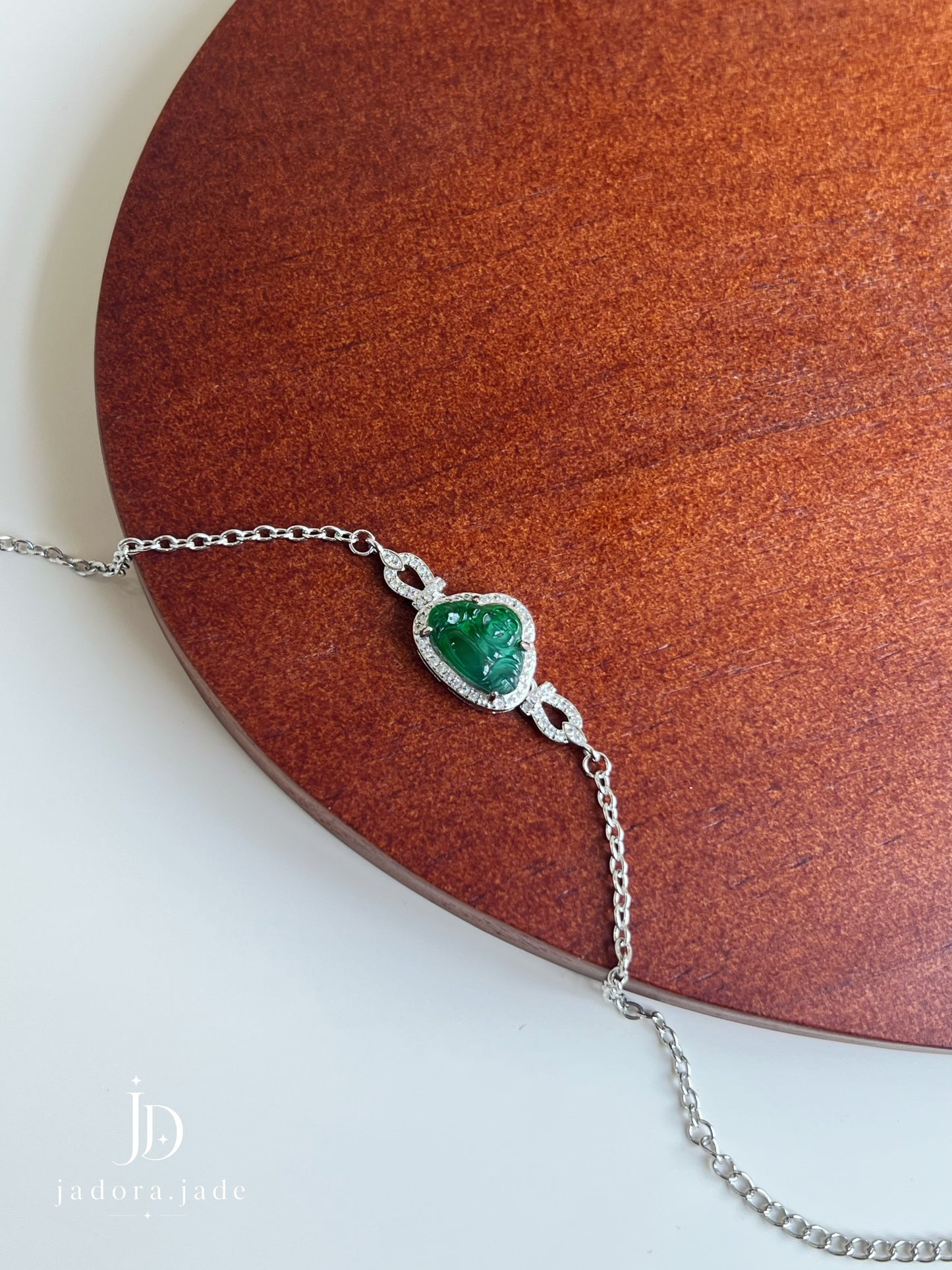 Vivid Green Laughing Buddha Jade Bracelet | 鲜翠绿翡翠笑佛手链