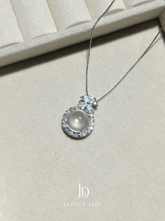 Princess Clear Cabochon Pendant | 公主冰透翡翠蛋面吊坠