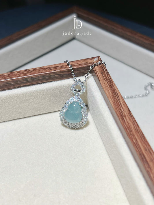 Ice Sky Blue gourd Jade Pendant | 冰天蓝葫芦翡翠吊坠