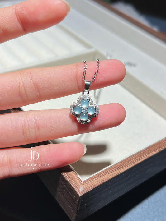 Lucky Sky Blue Clover Jade Pendant | 幸运天蓝四叶草翡翠吊坠