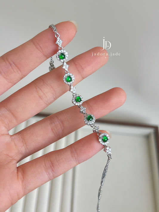 Classic Emerald Green Cabochon Bracelet | 经典翡翠绿蛋面手链