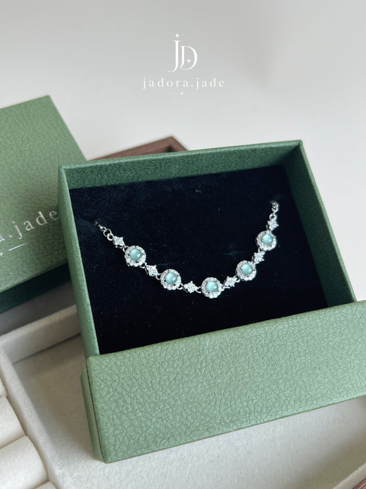 Classic Ice Blue Cabochon Bracelet | 经典冰蓝翡翠蛋面手链